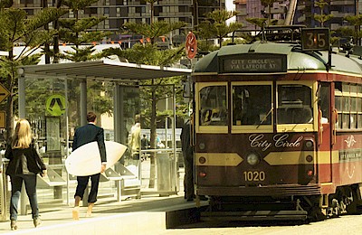 Un surf Parc artificiel dans le port de Melbourne - 