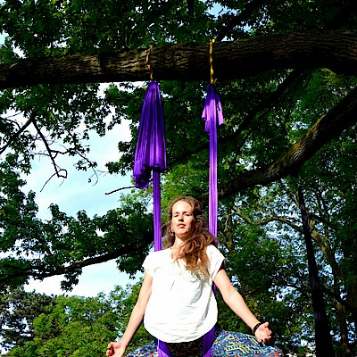 Acro et Aerial Flow Yoga - 