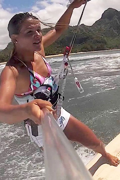 Yes, We Love Kiteboarding ! - 